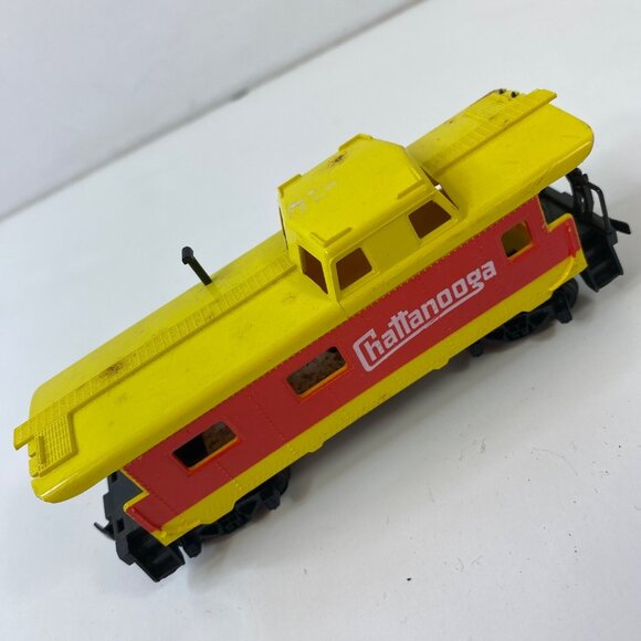 Vintage 90s Tyco Chattanooga Caboose Train Car Model Yellow Red - Picture 6 of 6